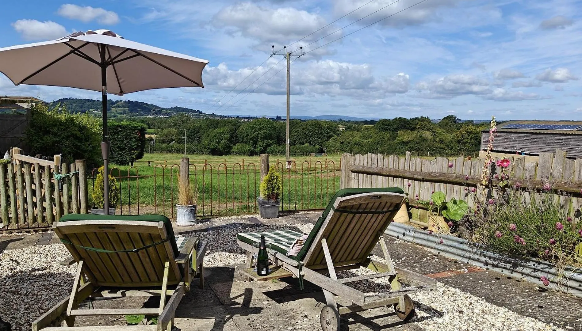 1 Bed In Cheltenham 58873 Shurdington Holiday home